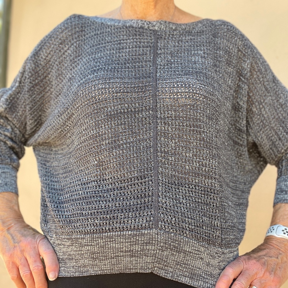 42%pima cotton,42% modal, 18% lured. Relax fit. Jeans and black tie!